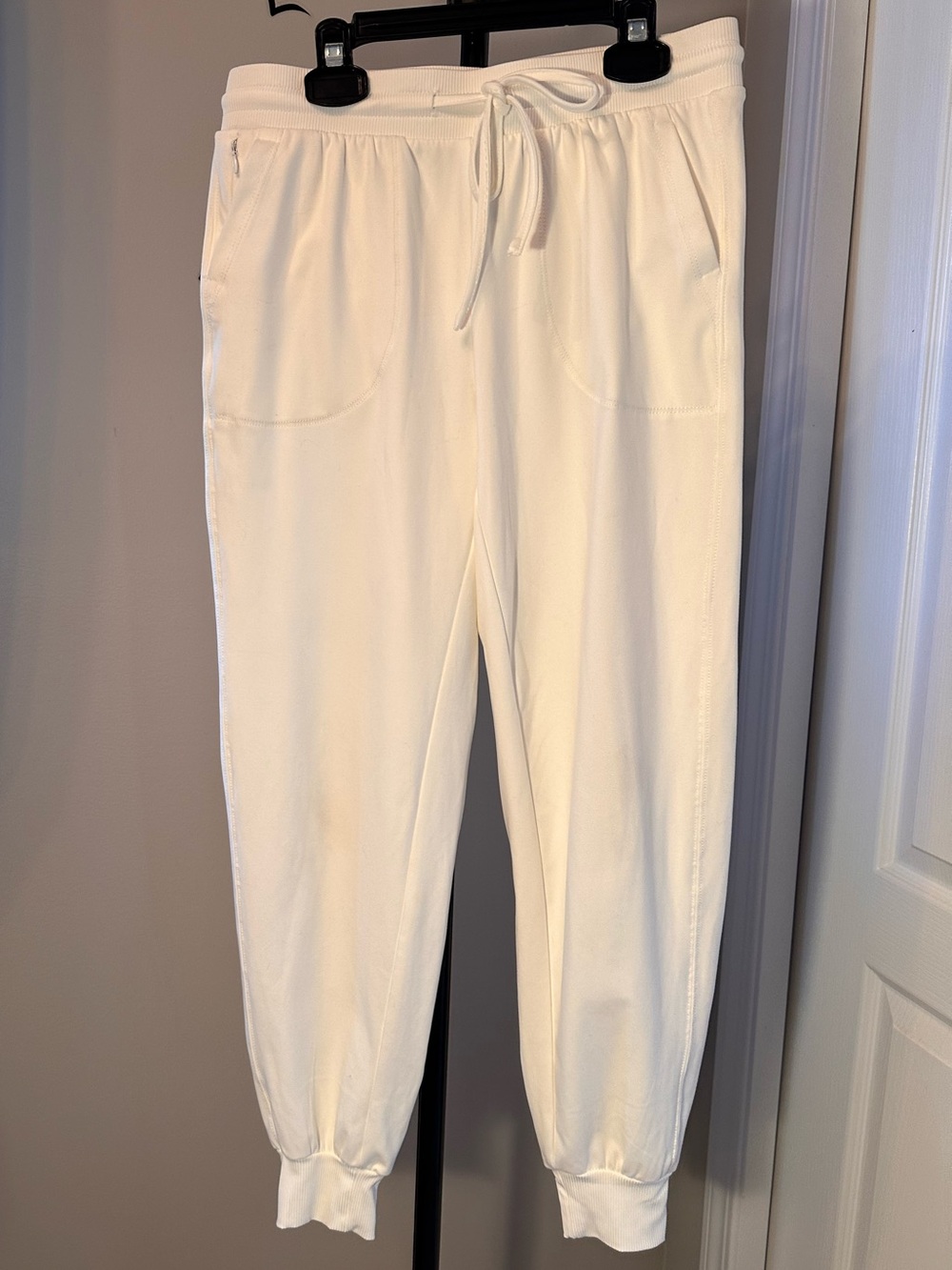 Rachel Zoe Cream Elastic Waist Pull-On Pants